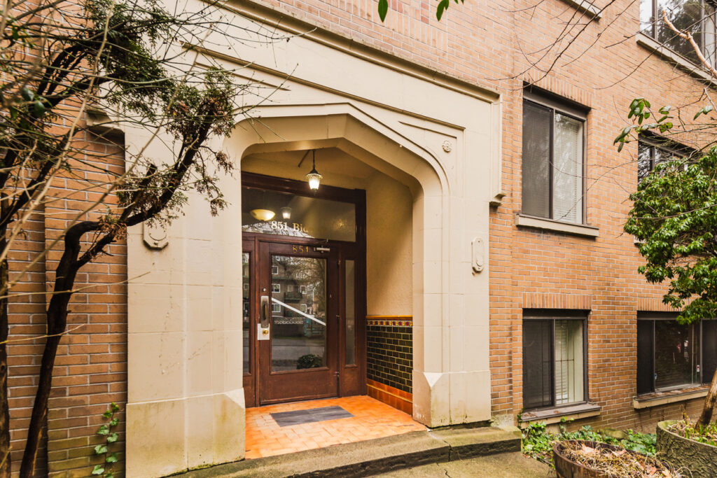 Heritage Building – 851 Bidwell Street